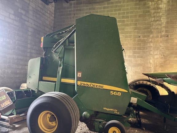 2010 John Deere 568 Equipment Image0