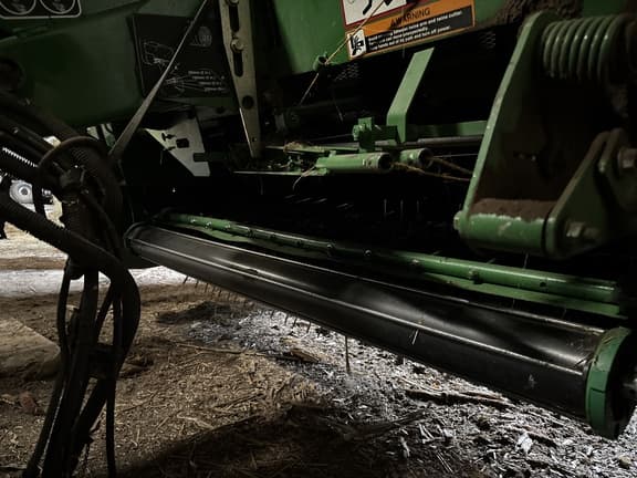 Image of John Deere 568 equipment image 2
