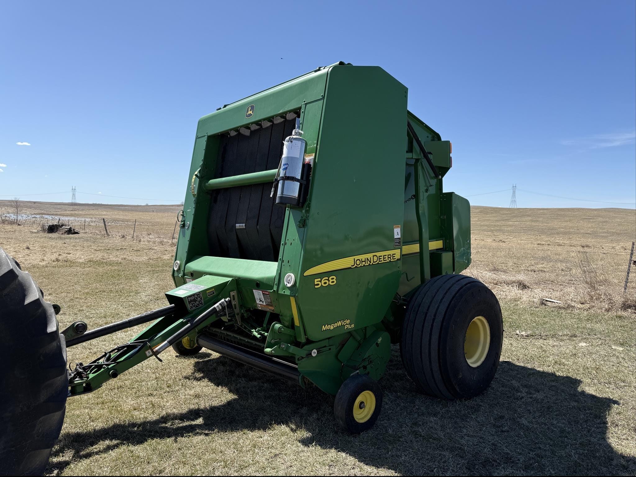 2010 John Deere 568 Mega Wide Plus Equipment Image0
