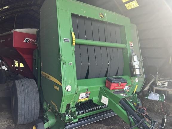 Image of John Deere 568 equipment image 2