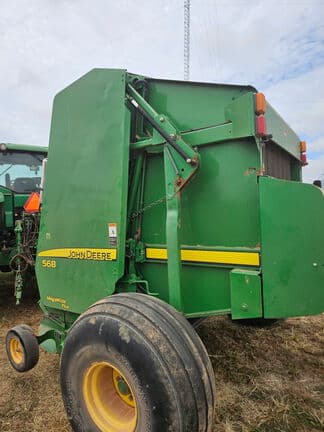Image of John Deere 568 equipment image 2