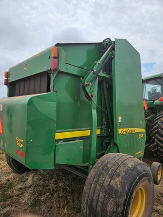 Image of John Deere 568 equipment image 3