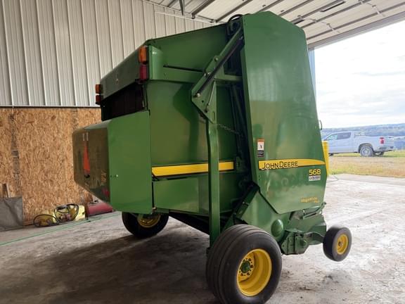 Image of John Deere 568 equipment image 2