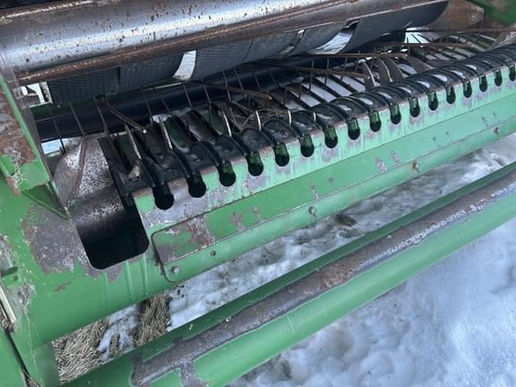 Image of John Deere 568 equipment image 4