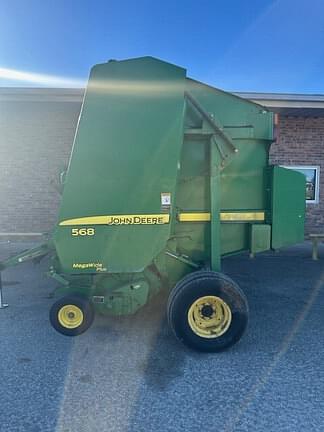 Image of John Deere 568 Mega Wide Plus equipment image 2