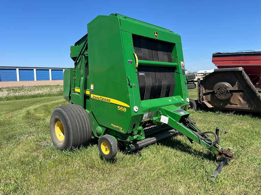 Image of John Deere 568 Primary image