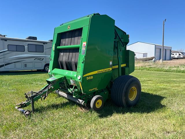 Image of John Deere 568 equipment image 2