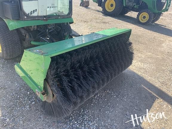 Image of John Deere 60 Heavy Duty Broom Primary image