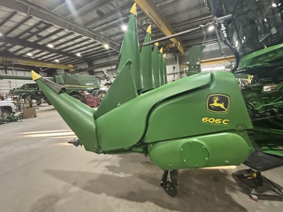 Image of John Deere 606C Primary image