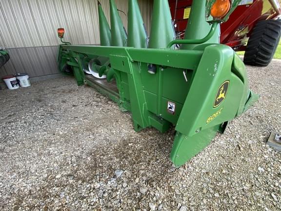 Image of John Deere 606C equipment image 2