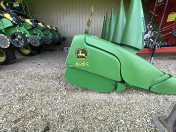 Main image John Deere 606C
