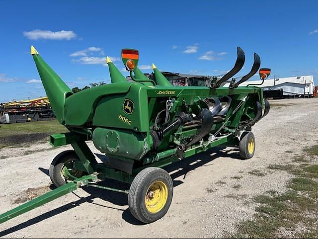 Image of John Deere 606C equipment image 1