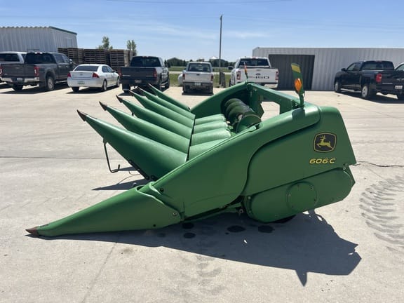 Main image John Deere 606C