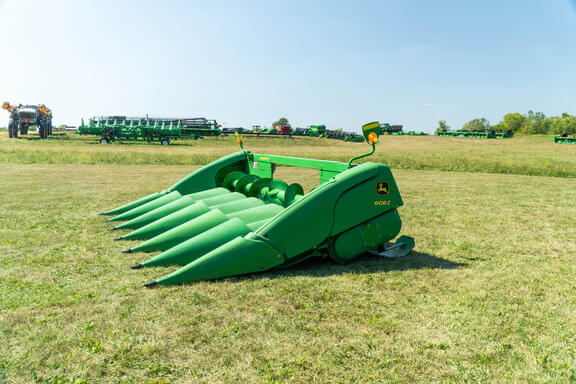 Image of John Deere 606C Primary image