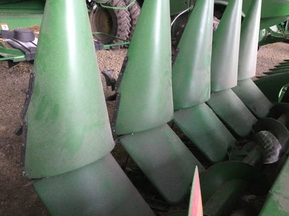 Main image John Deere 606C