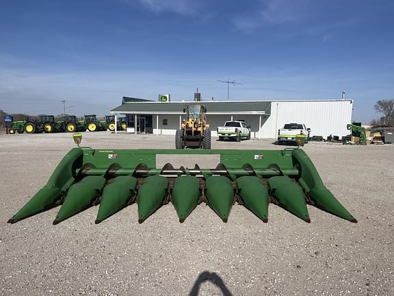 Image of John Deere 608C equipment image 2