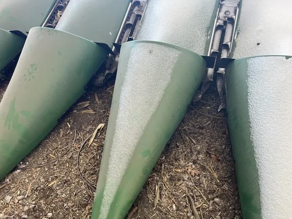 Image of John Deere 608C equipment image 1