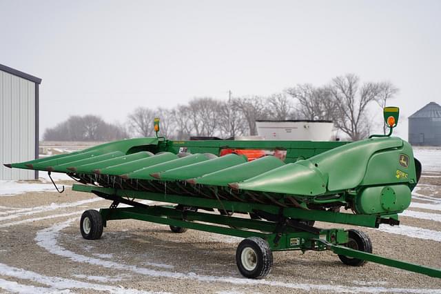 Image of John Deere 608C equipment image 2