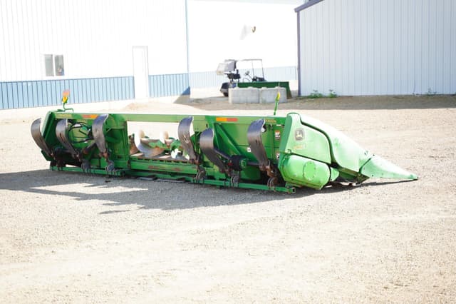 Image of John Deere 608C equipment image 4