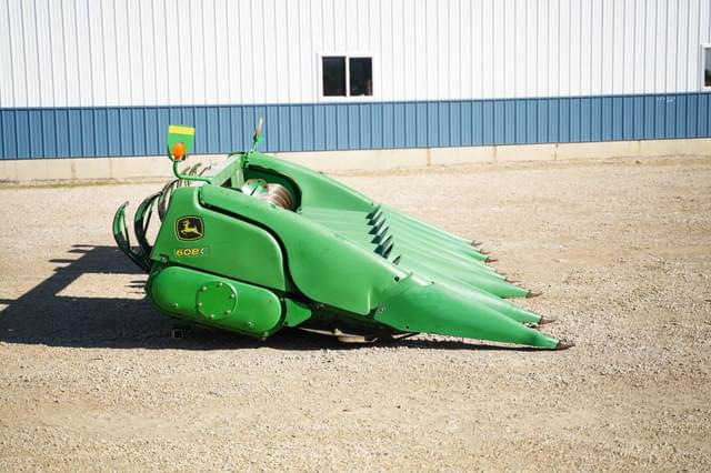 Image of John Deere 608C equipment image 3
