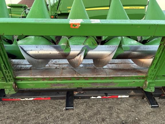 Image of John Deere 608C equipment image 4