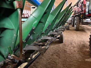 Image of John Deere 608C equipment image 4