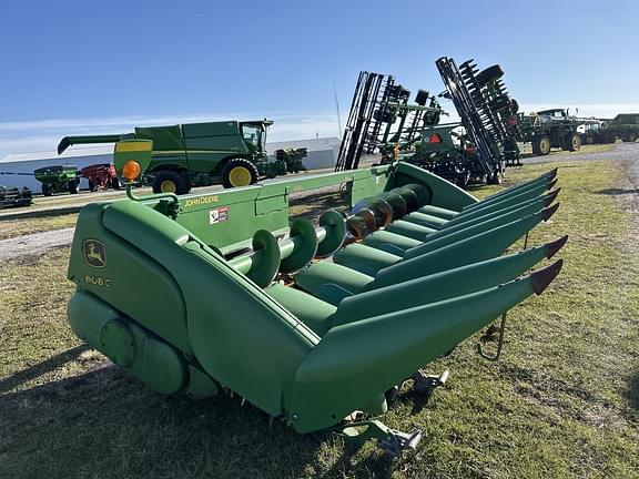 Image of John Deere 608C equipment image 3