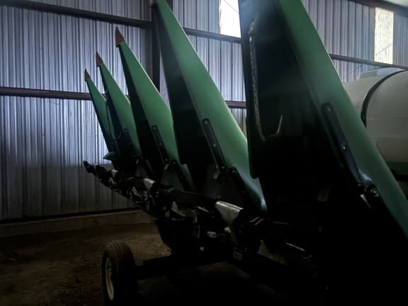 Image of John Deere 608C equipment image 2