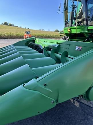 Image of John Deere 608C equipment image 1