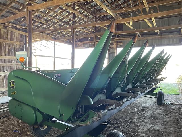 Image of John Deere 608C equipment image 3