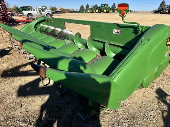 Image of John Deere 608C equipment image 1