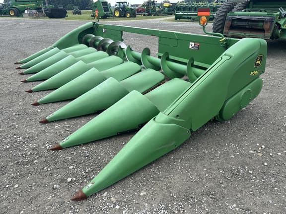 Image of John Deere 608C equipment image 1