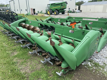 Main image John Deere 608C