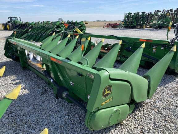 Image of John Deere 608C equipment image 2