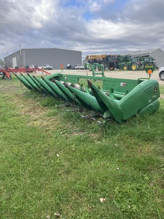 Main image John Deere 608C