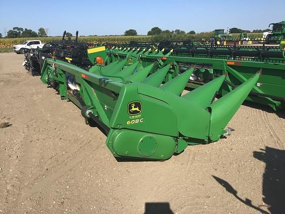 Image of John Deere 608C equipment image 4