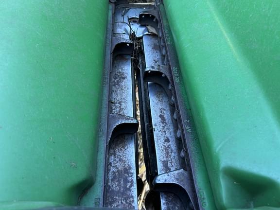 Image of John Deere 608C equipment image 2