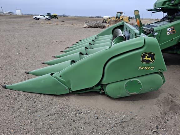 Image of John Deere 608C equipment image 2
