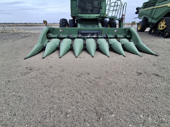 Image of John Deere 608C equipment image 4