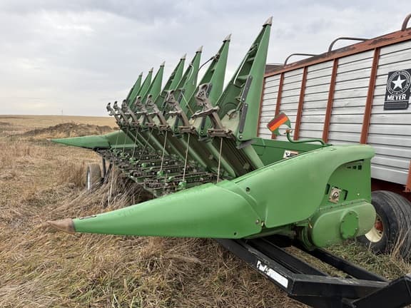 Image of John Deere 608C equipment image 2