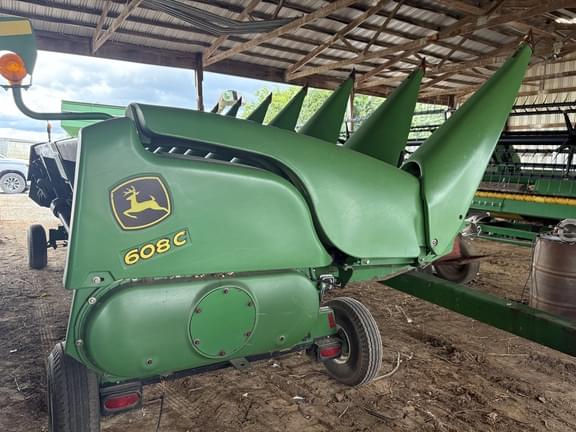 Image of John Deere 608C equipment image 2