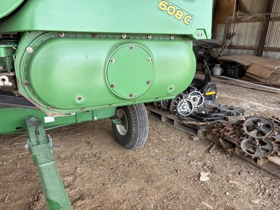 Image of John Deere 608C equipment image 4