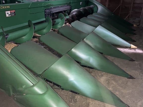 Main image John Deere 608C