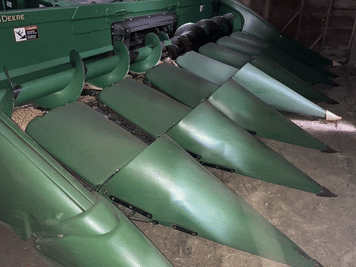 Main image John Deere 608C