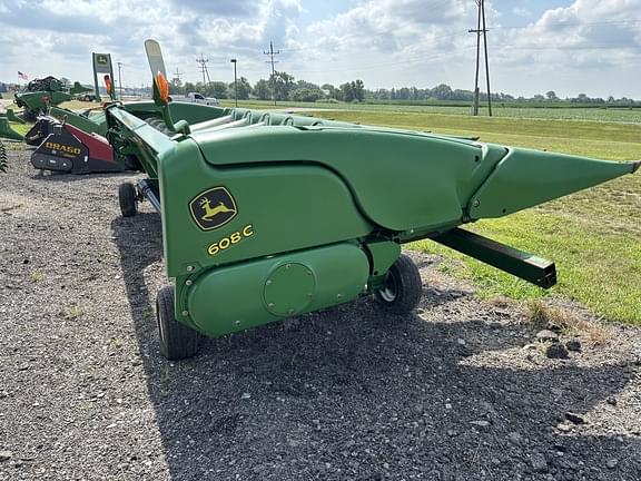 Image of John Deere 608C equipment image 4