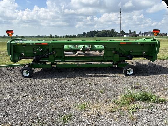Image of John Deere 608C equipment image 3