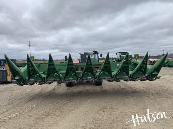 Image of John Deere 608C equipment image 3