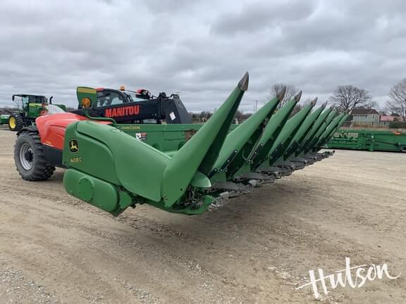 Image of John Deere 608C equipment image 2