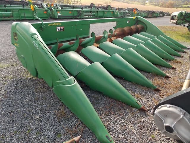 Image of John Deere 608C equipment image 1