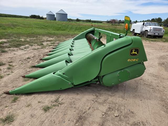 Image of John Deere 608C equipment image 2